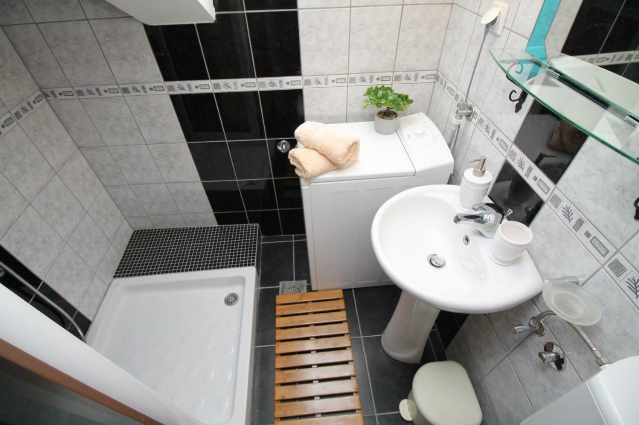 Oliver Apartment *